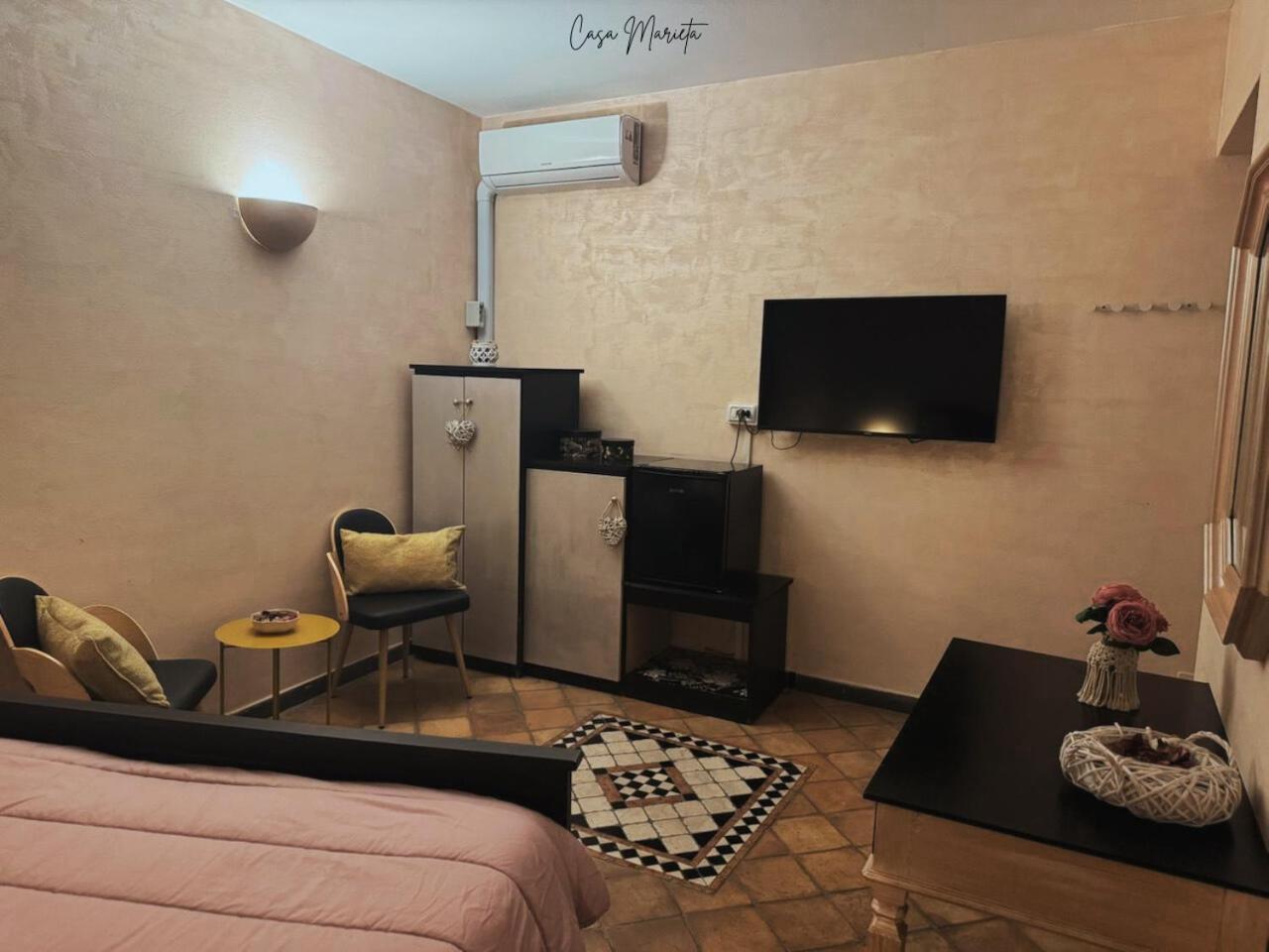 Marieta Rooms Sarzana Eksteriør billede
