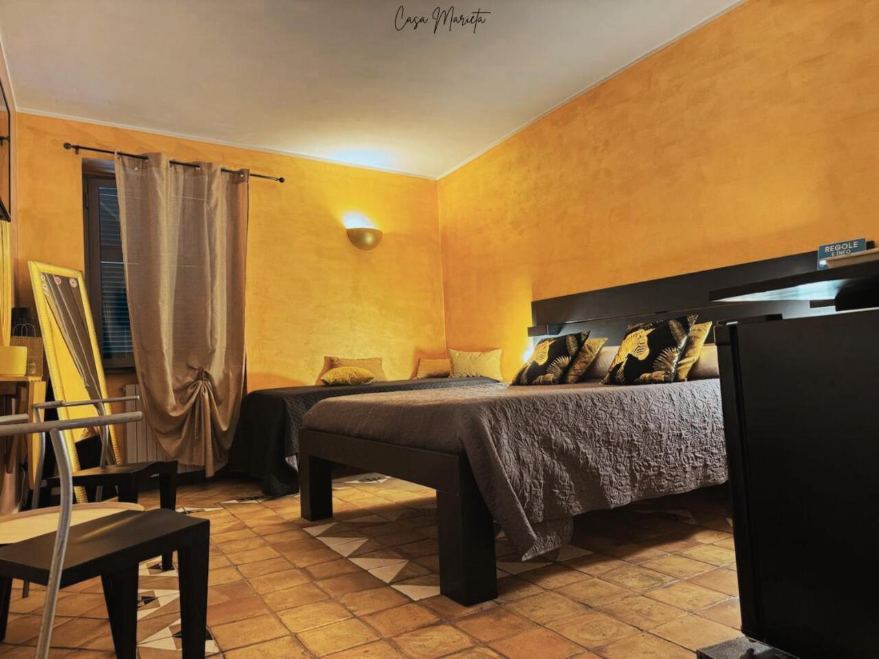 Marieta Rooms Sarzana Eksteriør billede