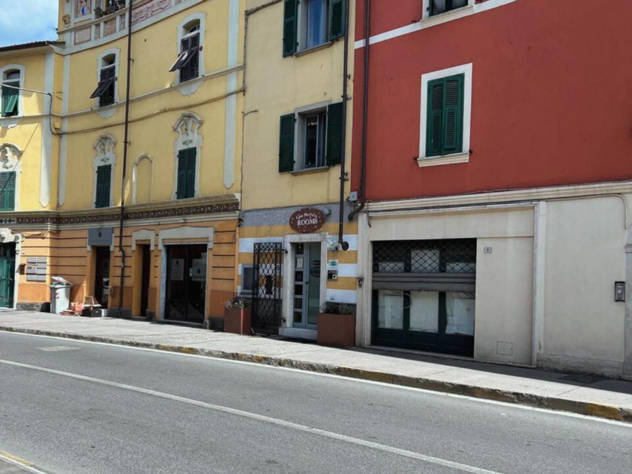 Marieta Rooms Sarzana Eksteriør billede