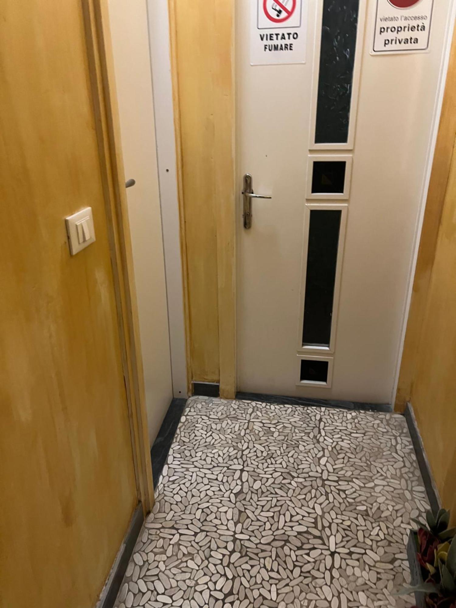Marieta Rooms Sarzana Eksteriør billede