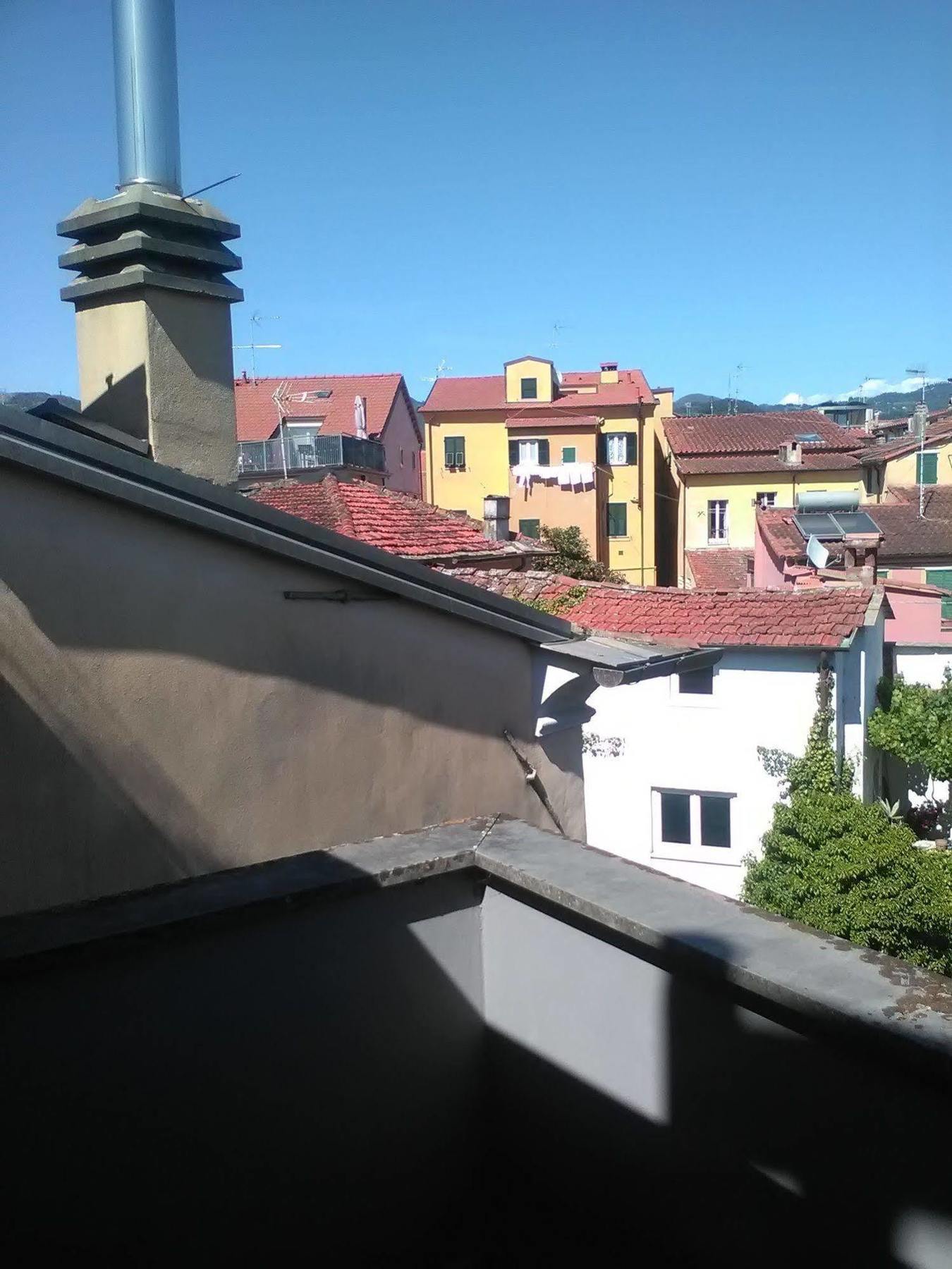 Marieta Rooms Sarzana Eksteriør billede